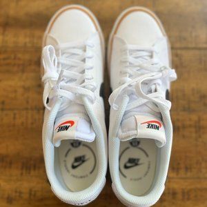 Nike Court Legacy (Mens 9.5 Womens 11.5)